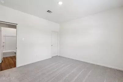 10082 W Devonshire Avenue, Phoenix, AZ 85037 - Photo 4