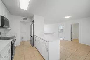 6201 W Citrus Way, Glendale, AZ 85301 - Photo 14
