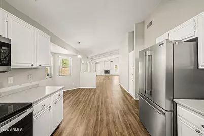 18625 N 15th Place, Phoenix, AZ 85024 - Photo 10