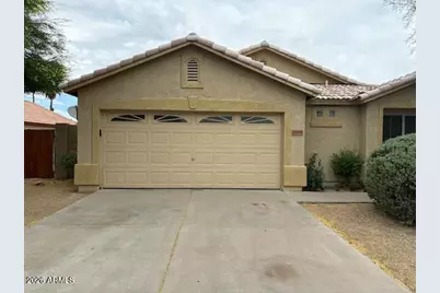 15204 W Honeysuckle Lane, Surprise, AZ 85374 - Photo 2