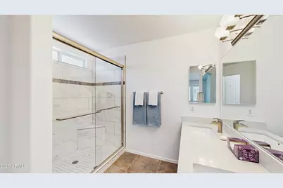 10881 W Oraibi Drive, Peoria, AZ 85373 - Photo 6