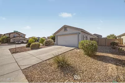 22272 W Shadow Drive, Buckeye, AZ 85326 - Photo 4