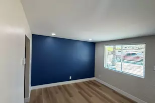 909 S Kenwood Cir, Tempe, AZ 85281 - Photo 4