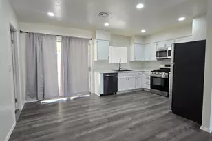 517 W Grove St, Phoenix, AZ 85041 - Photo 4
