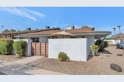 7635 E Minnezona Avenue, Scottsdale, AZ 85251 - Photo 20