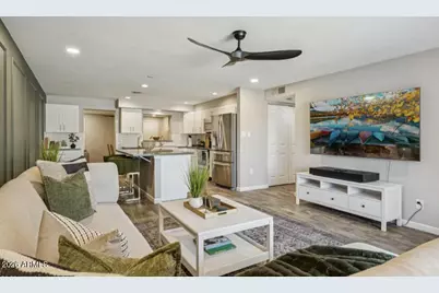 7635 E Minnezona Avenue, Scottsdale, AZ 85251 - Photo 1