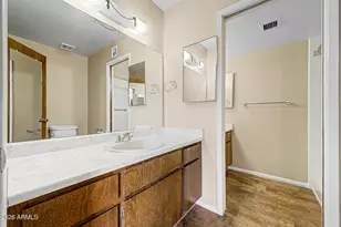 2021 West Myrtle Ave, Phoenix, AZ 85021 - Photo 16