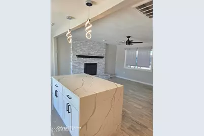 17226 N 17th Street, Phoenix, AZ 85022 - Photo 2