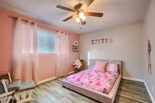 5047 N 39th Dr, Phoenix, AZ 85019 - Photo 26