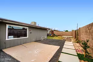 5047 N 39th Dr, Phoenix, AZ 85019 - Photo 36