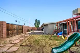 5047 N 39th Dr, Phoenix, AZ 85019 - Photo 34
