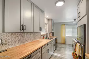 5047 N 39th Dr, Phoenix, AZ 85019 - Photo 14