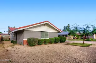 5047 N 39th Dr, Phoenix, AZ 85019 - Photo 4