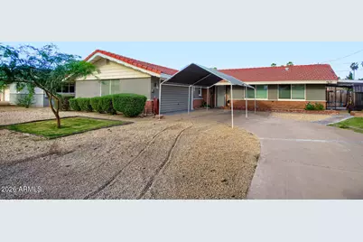 5047 N 39th Drive, Phoenix, AZ 85019 - Photo 2