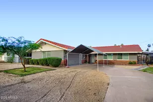 5047 N 39th Dr, Phoenix, AZ 85019 - Photo 2