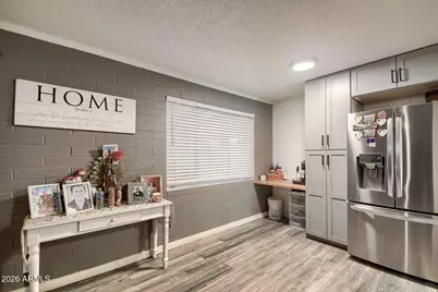 5047 N 39th Drive, Phoenix, AZ 85019 - Photo 14