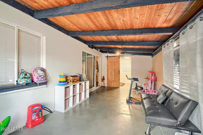 5047 N 39th Drive, Phoenix, AZ 85019 - Photo 16