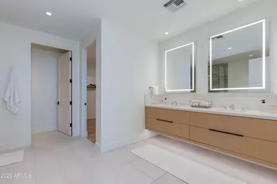 5000 N Camelback Ridge Drive #206, Scottsdale, AZ 85251 - Photo 26