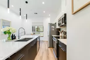 4220 N 32nd St, Phoenix, AZ 85018 - Photo 4