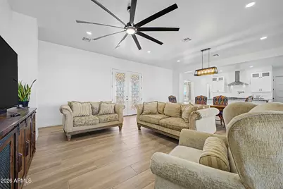 849 N Shannon Place, Casa Grande, AZ 85193 - Photo 6