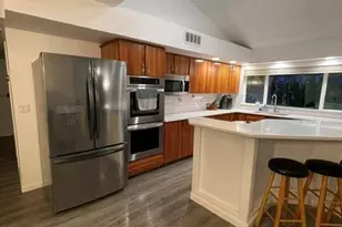 3164 W Meadow Dr, Phoenix, AZ 85053 - Photo 2