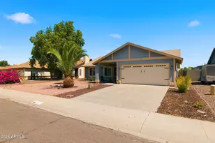 902 W Sequoia Dr, Phoenix, AZ 85027 - Photo 2