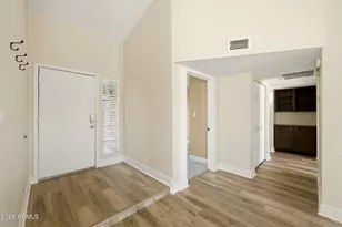 902 W Sequoia Dr, Phoenix, AZ 85027 - Photo 4