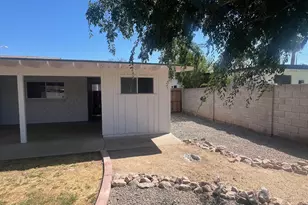 8608 E Highland Ave, Scottsdale, AZ 85251 - Photo 18