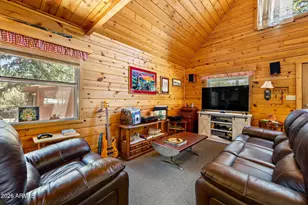 2118 Blue Jay Rd, Overgaard, AZ 85933 - Photo 8