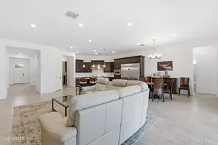 2522 E Pleasant Ln, Phoenix, AZ 85042 - Photo 12