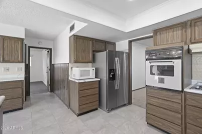 10134 W Signal Butte Circle, Sun City, AZ 85373 - Photo 16