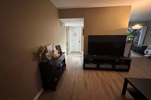1295 N Ash St, Gilbert, AZ 85233 - Photo 4