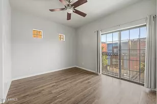 3434 E Avalon Dr, Phoenix, AZ 85018 - Photo 8