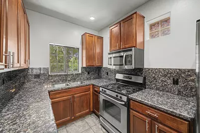 3434 E Avalon Drive, Phoenix, AZ 85018 - Photo 4