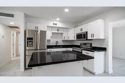 18218 N 33rd Drive, Phoenix, AZ 85053 - Photo 4