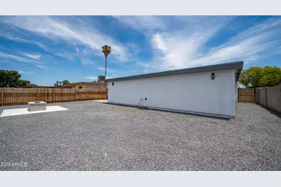 18218 N 33rd Drive, Phoenix, AZ 85053 - Photo 22