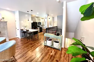 3437 E Avalon Dr, Phoenix, AZ 85018 - Photo 6