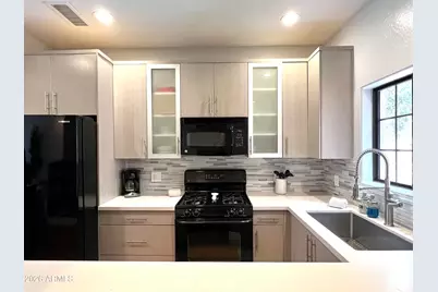 3437 E Avalon Drive, Phoenix, AZ 85018 - Photo 8