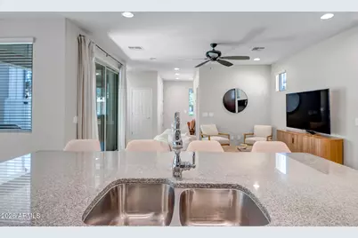2252 S Basmath Lane, Gilbert, AZ 85295 - Photo 10