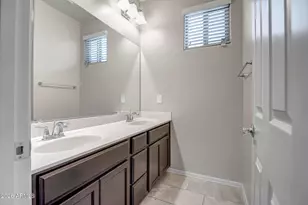 2252 S Basmath Ln, Gilbert, AZ 85295 - Photo 30