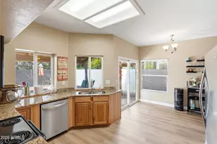 4578 W Shannon St, Chandler, AZ 85226 - Photo 8