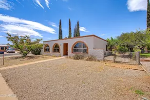 216 N Enrico Ave, Sierra Vista, AZ 85635 - Photo 4