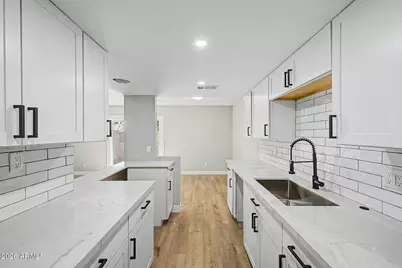 4107 W Wonderview Road, Phoenix, AZ 85019 - Photo 14