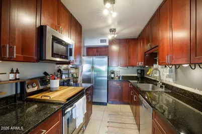 1261 E Maryland Avenue #B, Phoenix, AZ 85014 - Photo 12