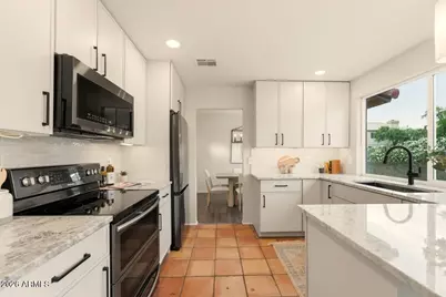 1802 E Crocus Drive, Phoenix, AZ 85022 - Photo 14
