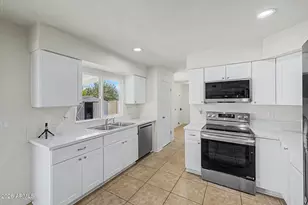 4213 W Sunnyside Ave, Phoenix, AZ 85029 - Photo 14