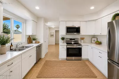 4213 W Sunnyside Avenue, Phoenix, AZ 85029 - Photo 12