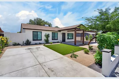 5407 W Holly Street, Phoenix, AZ 85035 - Photo 2
