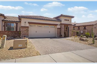 17675 W Cedarwood Lane, Goodyear, AZ 85338 - Photo 2