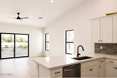 3715 N 31st Street #16, Phoenix, AZ 85016 - Photo 4